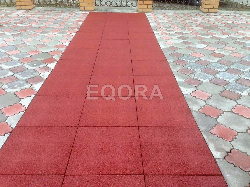 Резиновое покрытие для двора частного дома из резиновой крошки в Упоровом
